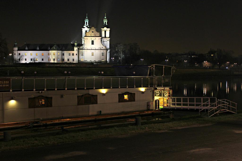 The Boat - Hostel&Chill Krakow Exterior photo